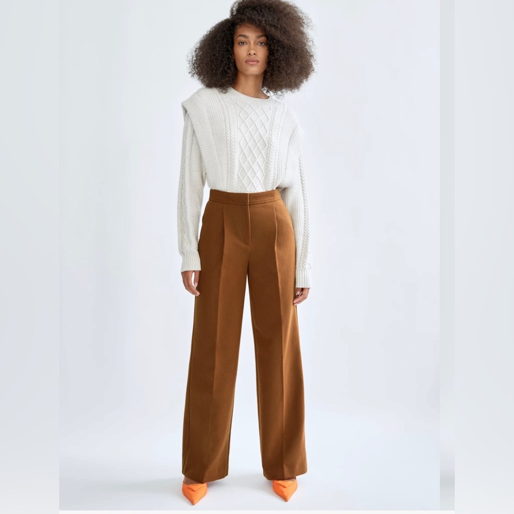 Aritzia Babaton Esquire Pant